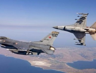 Σε 40 παραβιάσεις του εθνικού εναέριου χώρου προχώρησαν έξι τουρκικά αεροσκάφη